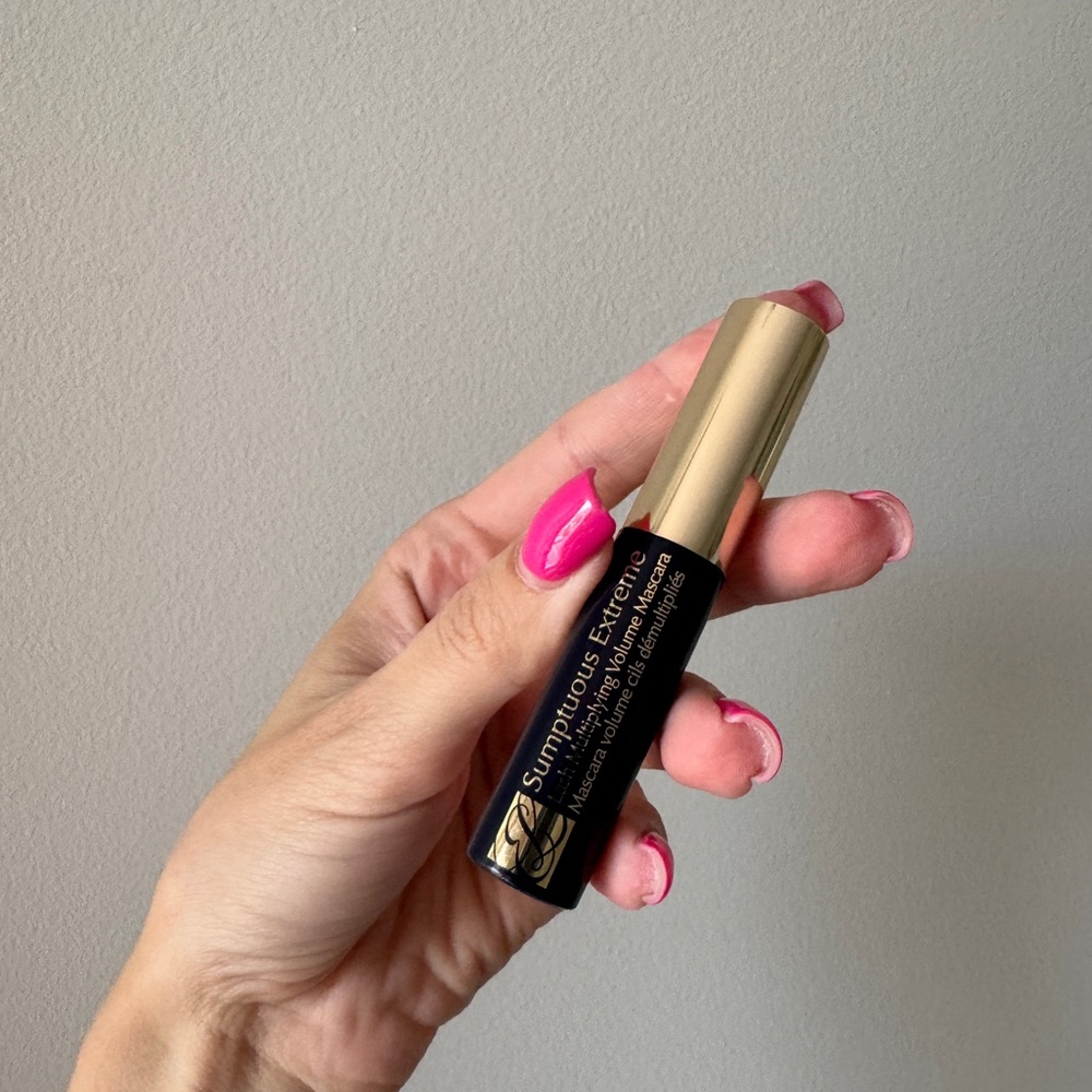 $5 add on / Estee Lauder Sumptuous Extreme mascara, 2.8 g travel size